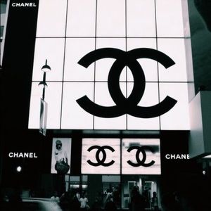 Meet your Posher, Paris